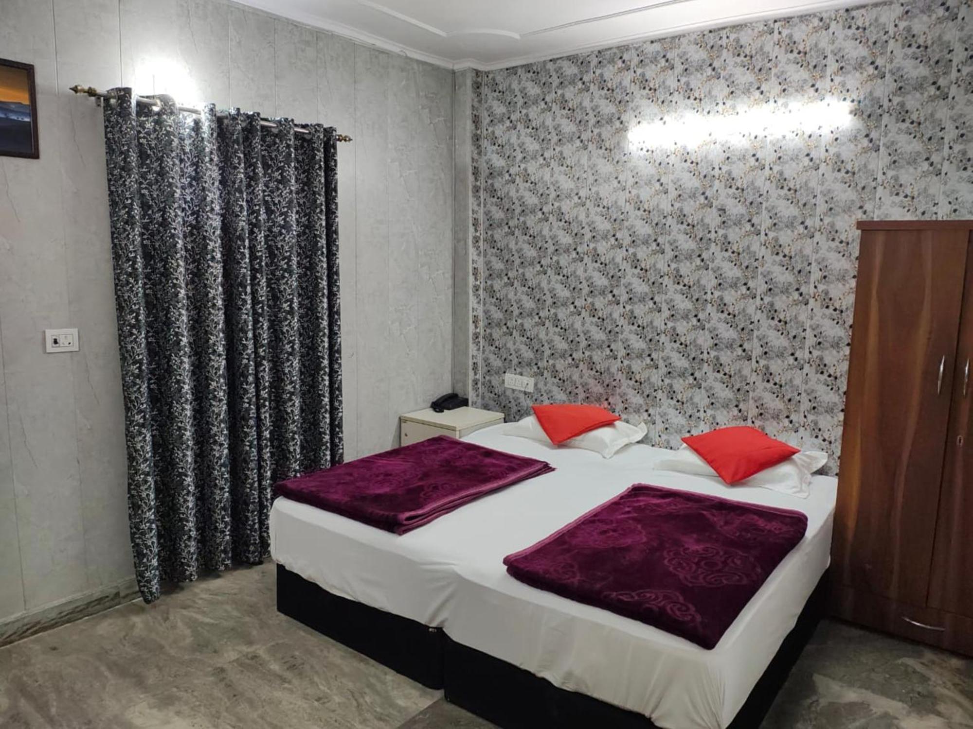 Premium Opposite Nizamuddin Railway Station