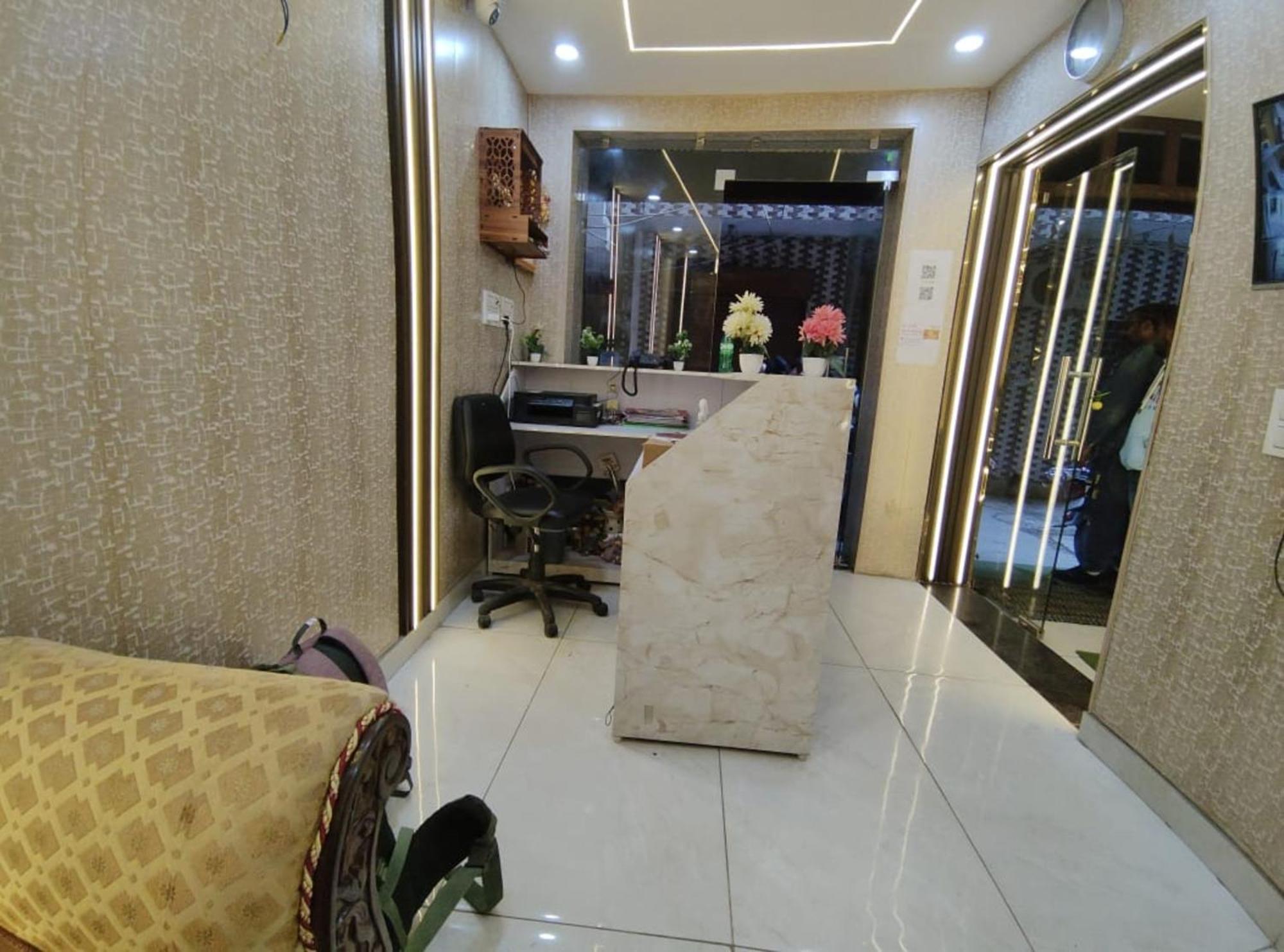 Premium Opposite Nizamuddin Railway Station
