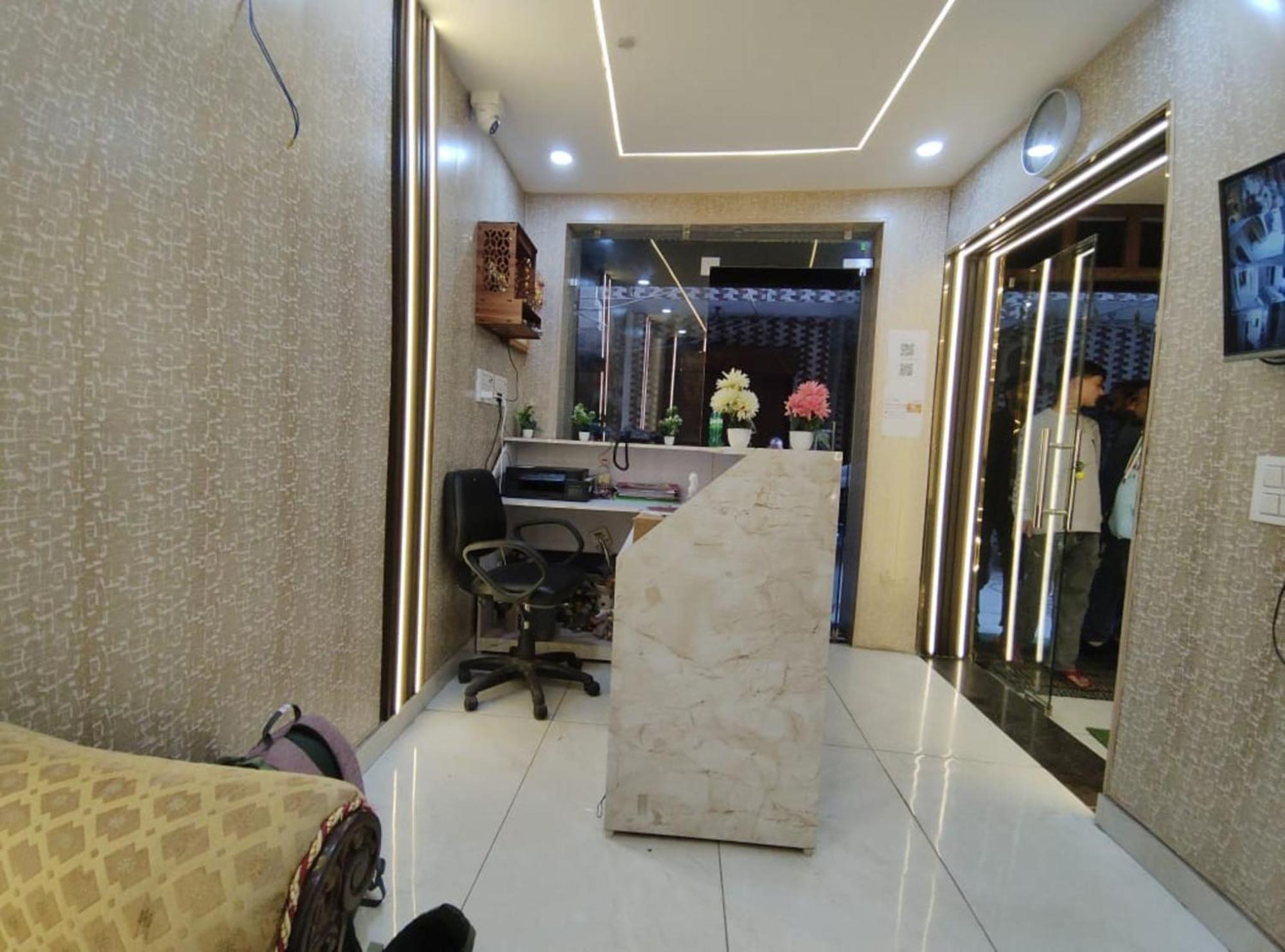 Premium Opposite Nizamuddin Railway Station 4* New Delhi